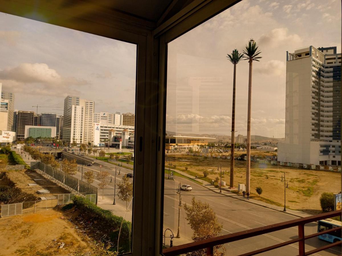 Nouveau Appartement Au Plein Centre Ville En Face Hilton Tanger Kültér fotó